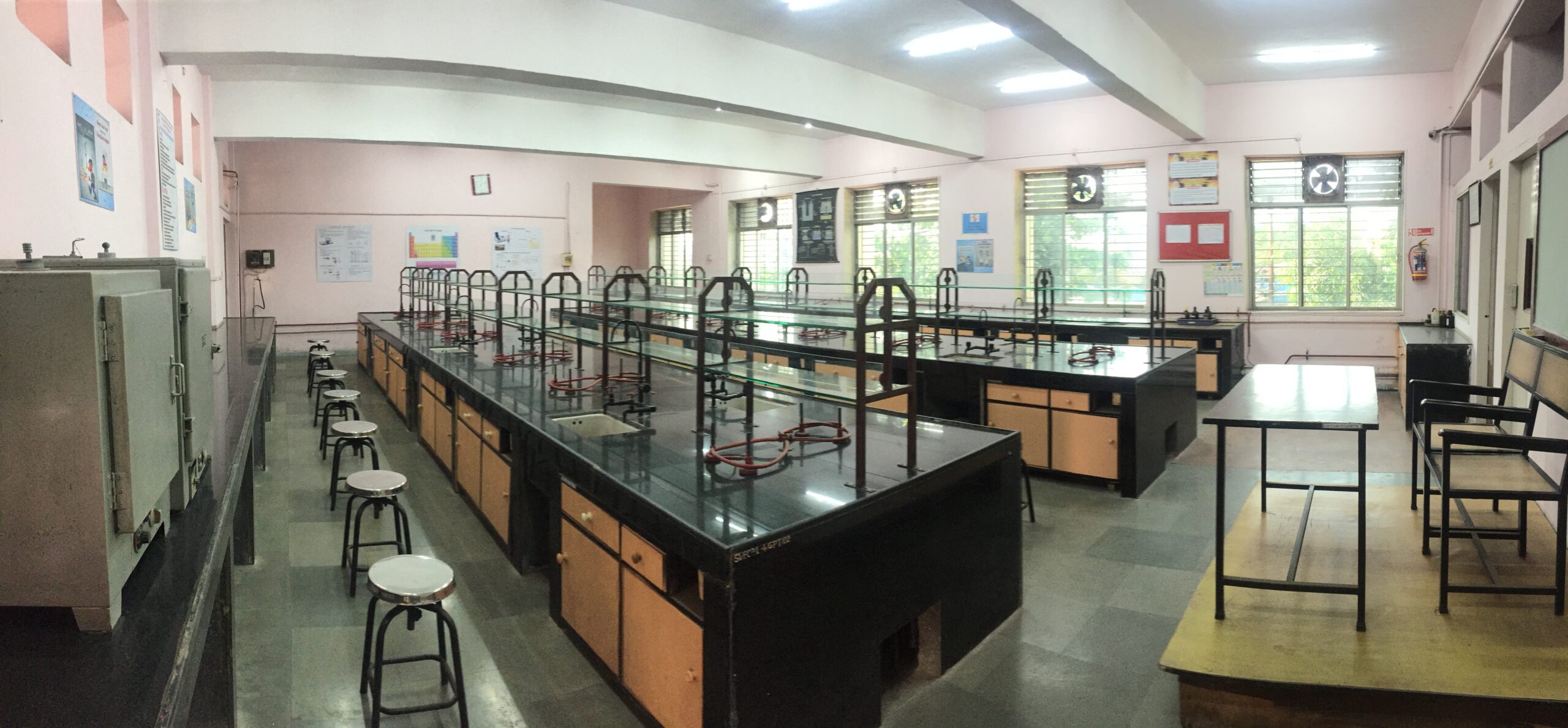 Pharmaceutical Analysis Lab
